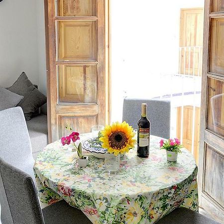 Luminoso Loft En La Alfalfa Apartment Seville Ngoại thất bức ảnh